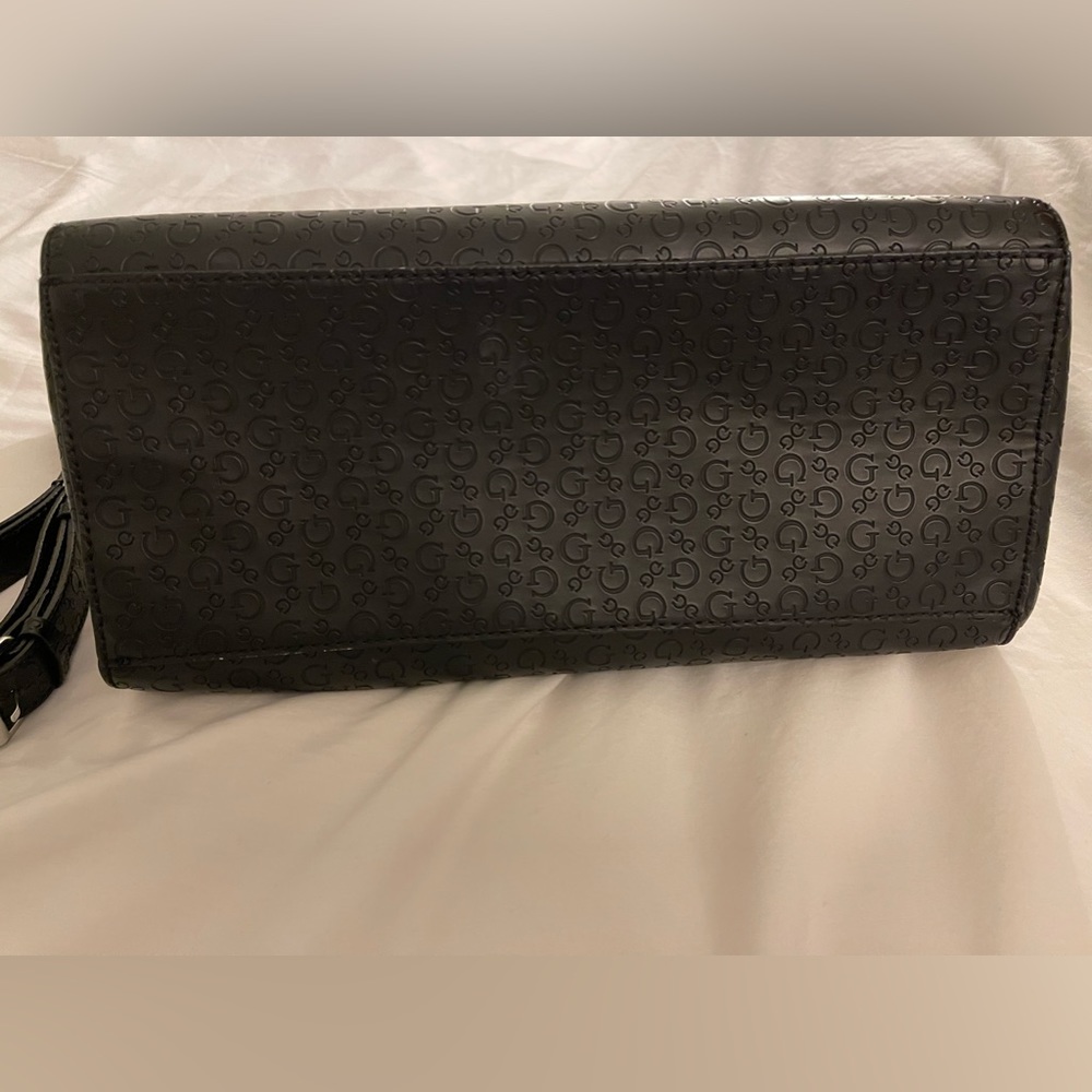 Guess purse - Picture 6 of 13